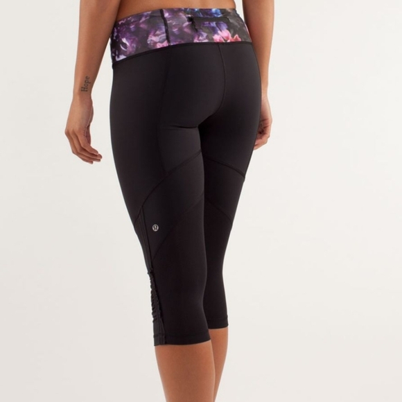 Women's Black Lululemon For Your Life Cropped Athletic Running Leggings Sz 10 - Picture 2 of 9